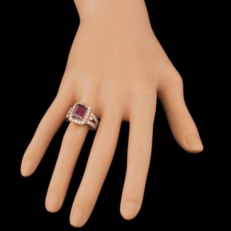 5.10 Carats Natural Red Ruby and Diamond 14K Solid Rose Gold Ring In New Condition For Sale In Los Angeles, CA