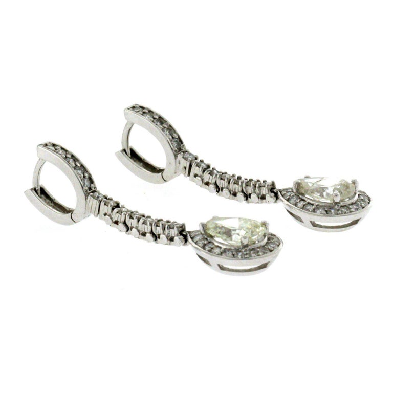 5.10 Carat Diamonds in 18 Karat White Gold Drop Earrings For Sale (Free ...
