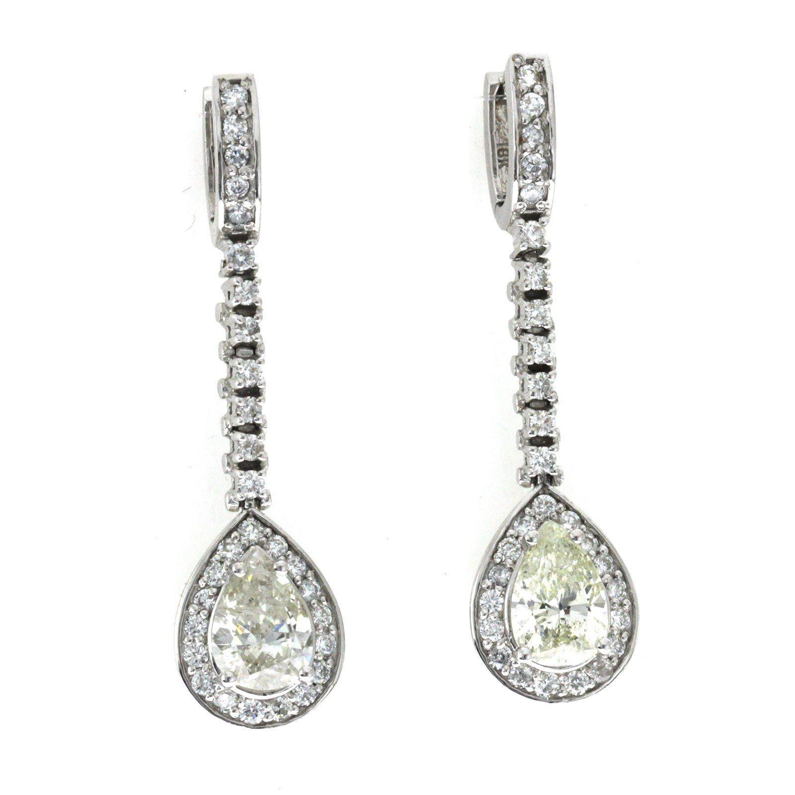 5.10 Carat Diamonds in 18 Karat White Gold Drop Earrings For Sale