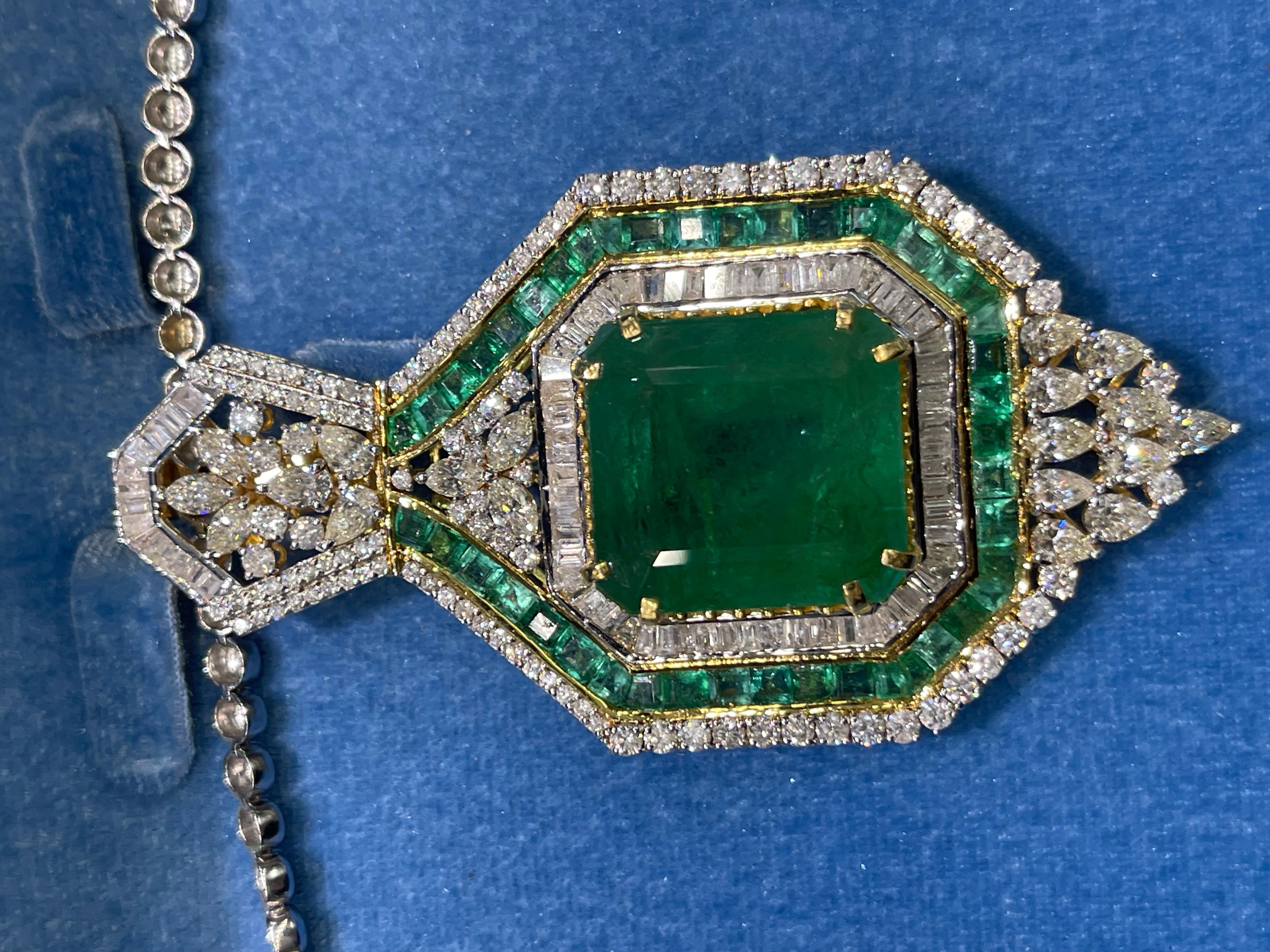 51,05 Karat sambischer natürlicher Smaragd und Diamant-Anhänger im Angebot 6