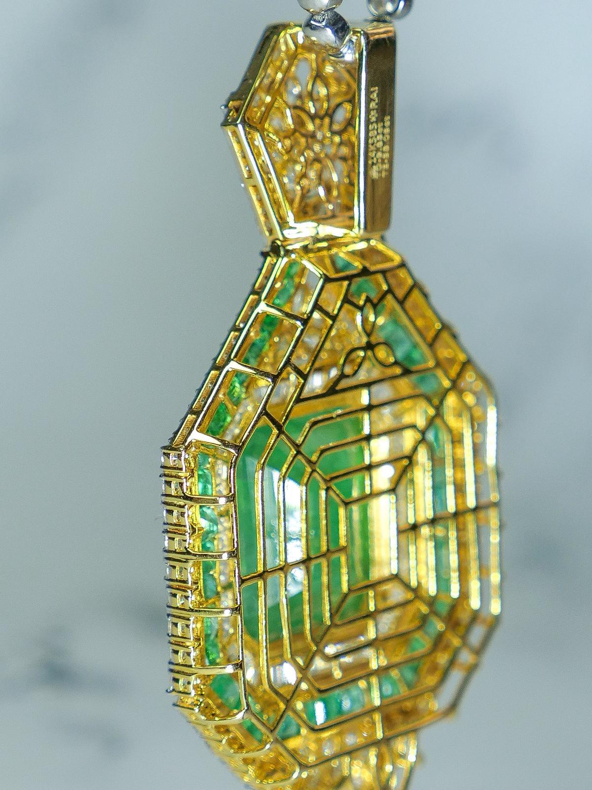 51,05 Karat sambischer natürlicher Smaragd und Diamant-Anhänger im Zustand „Neu“ im Angebot in BEENLEIGH, AU