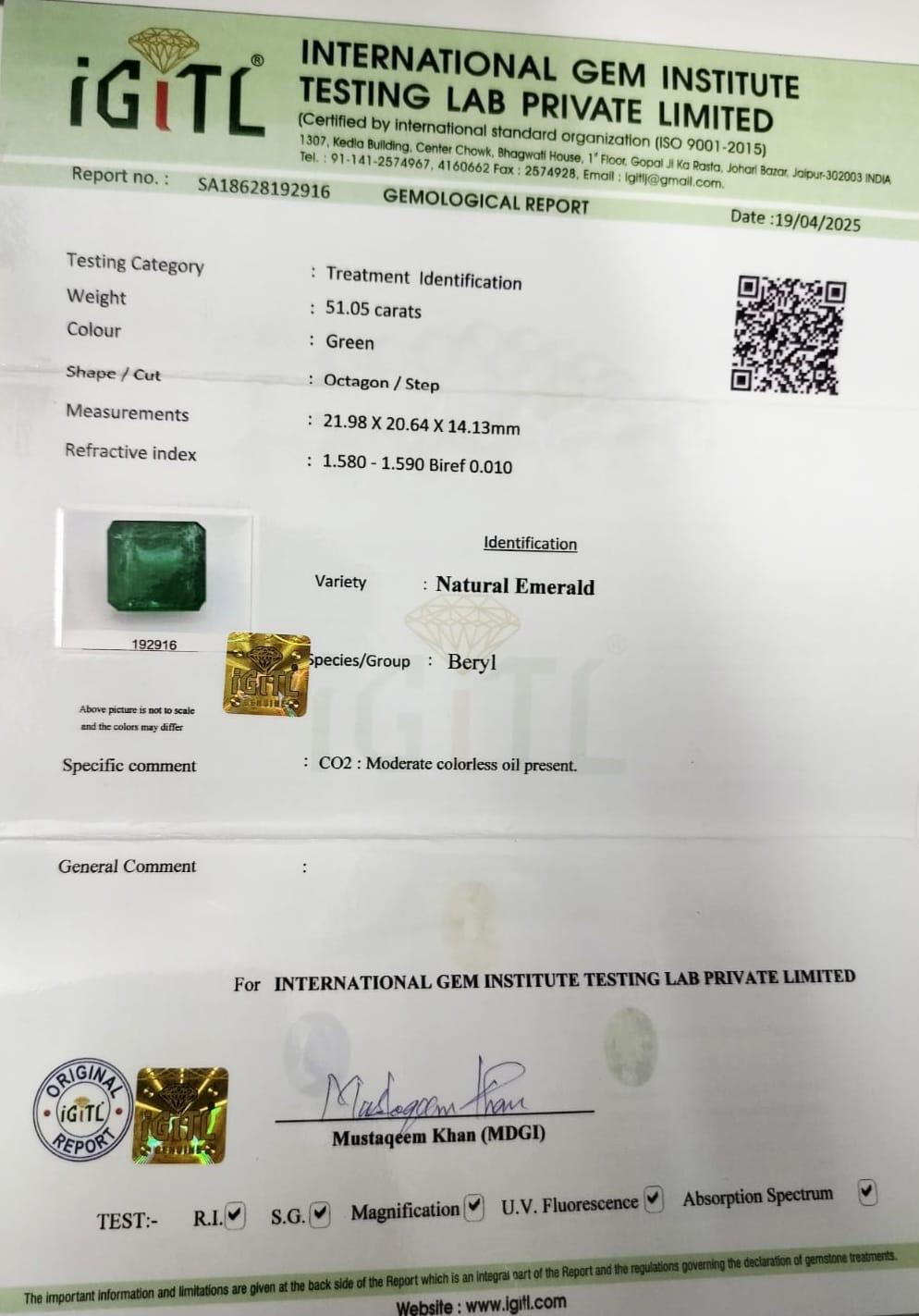 51,05 Karat sambischer natürlicher Smaragd und Diamant-Anhänger im Angebot 3