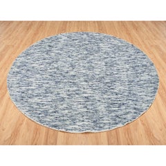 5'10"x5'10" Blue and Ivory Modern Striae Design Wool Hand Loomed Round Rug