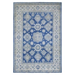 5'10 "x8'5" Alfombra anudada a mano de lana azul kazak de aspecto vintage con elementos geométricos