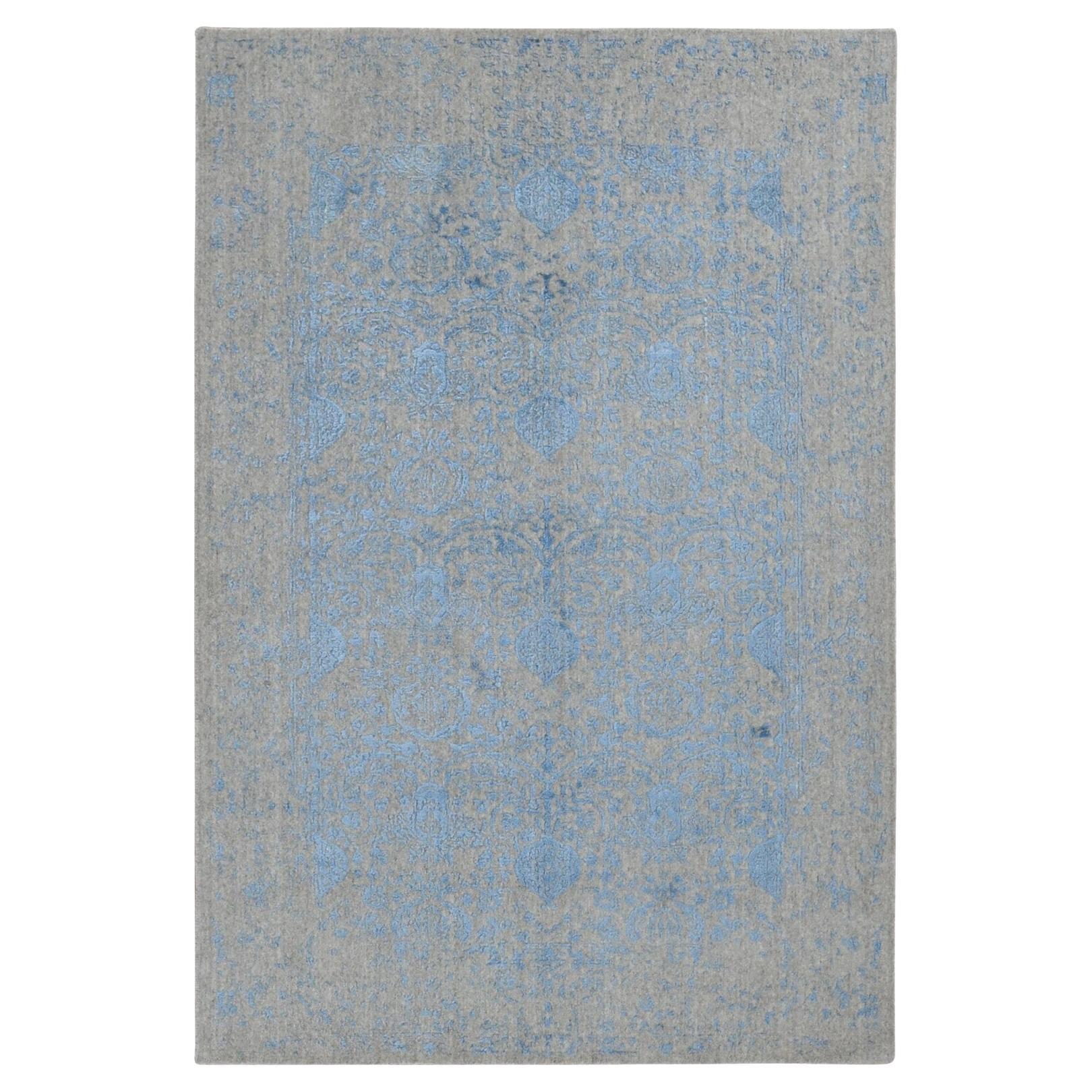 5
10 "x8
9" Ruddy Blue Hand Loomed Broken Pomegranate Design Tone on Tone Rug