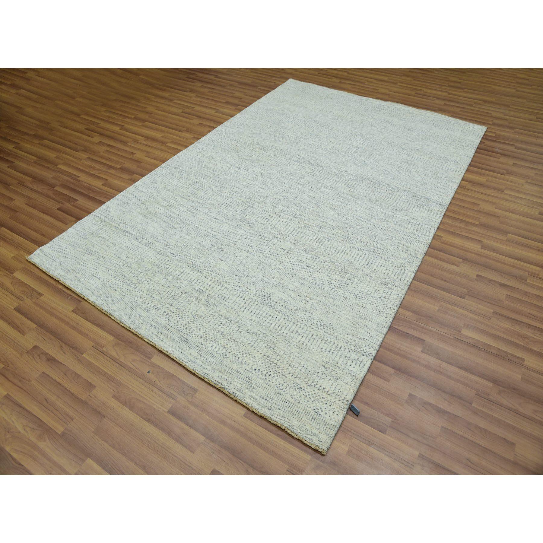 Alfombra Oriental de Lana Anudada a Mano con Diseño Moderno de Hierba Blanco Origami 5'10 