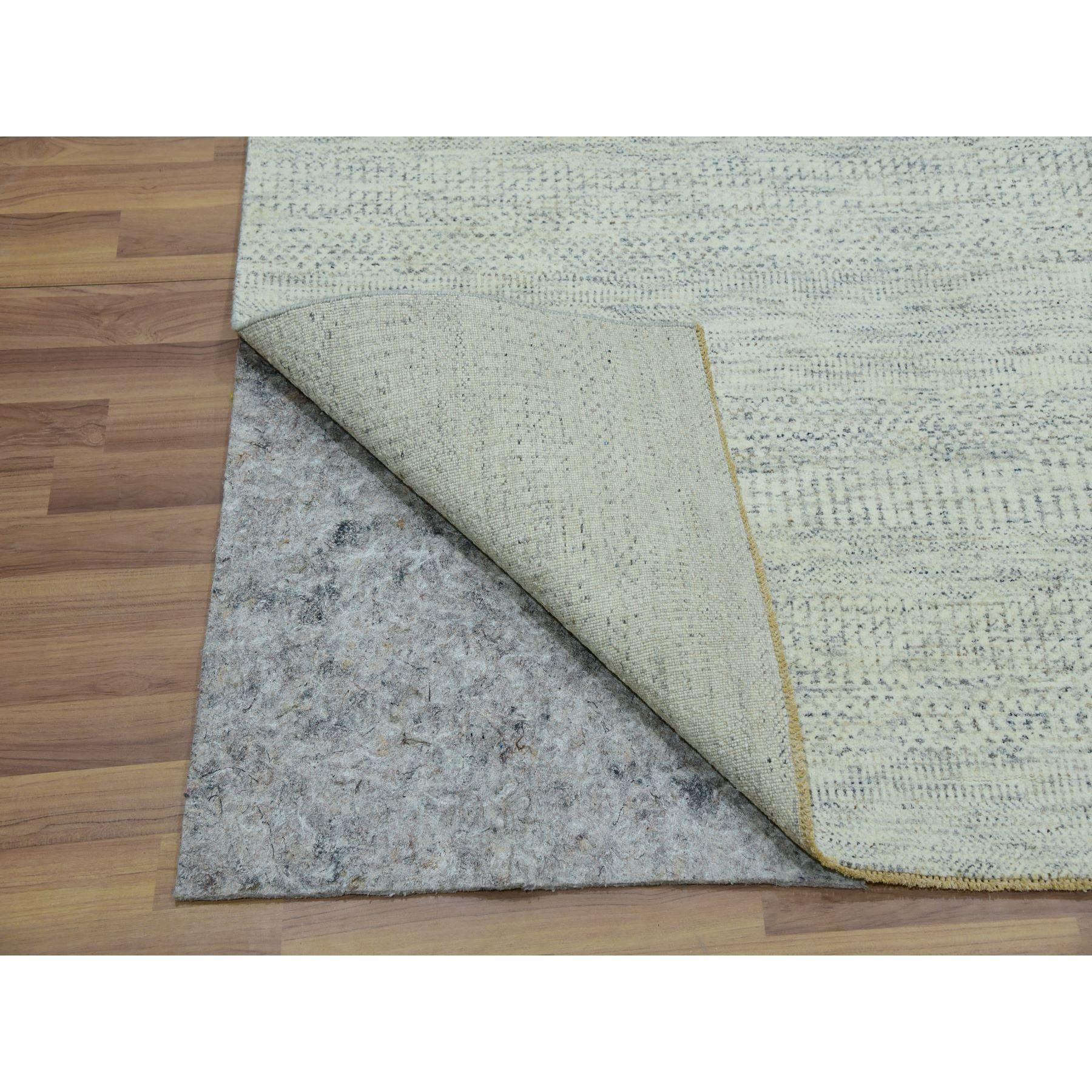 Alfombra Oriental de Lana Anudada a Mano con Diseño Moderno de Hierba Blanco Origami 5'10 