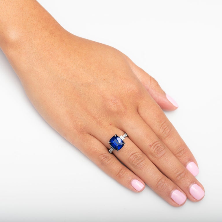 Women's 5.11 Carat Cushion Cut 'GIA' Natural Blue Sapphire, 3-Stone 18 Karat Ring For Sale
