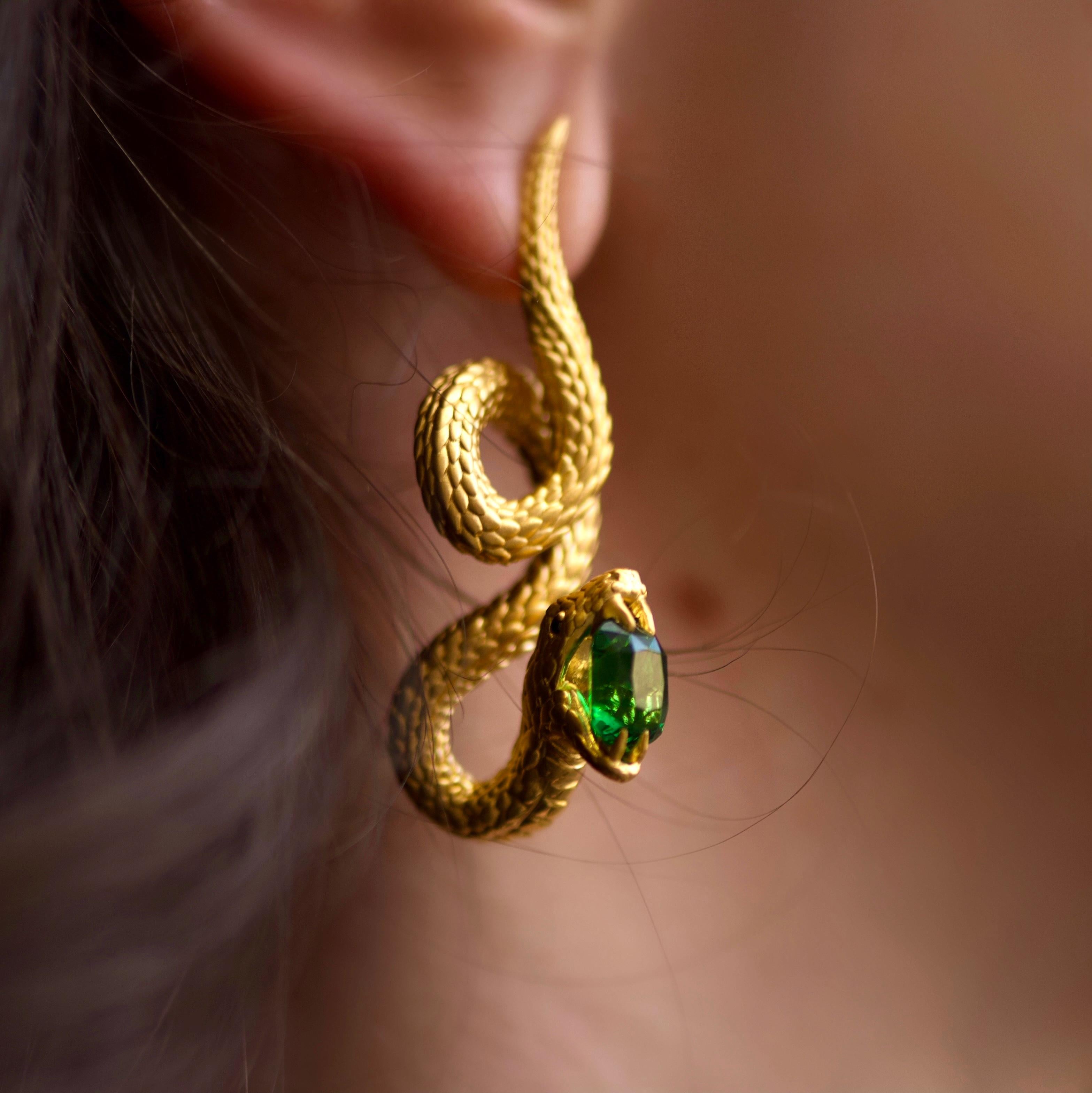Egyptian Revival 4, 03 Carat Green Vivid Tsavorite 18 Karat Yellow Golden Serpent Earrings by D&A