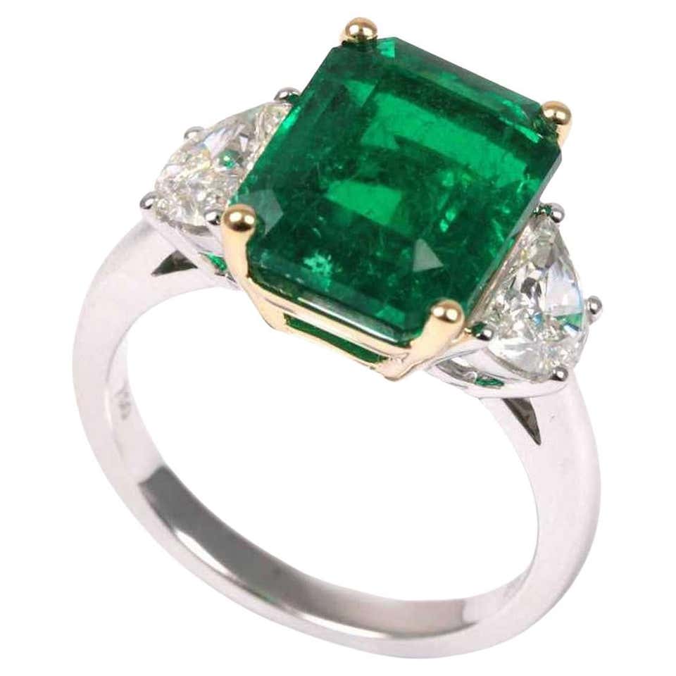 Emilio Jewelry 17.37 Carat Vivid Green Oval Emerald Diamond Ring For ...