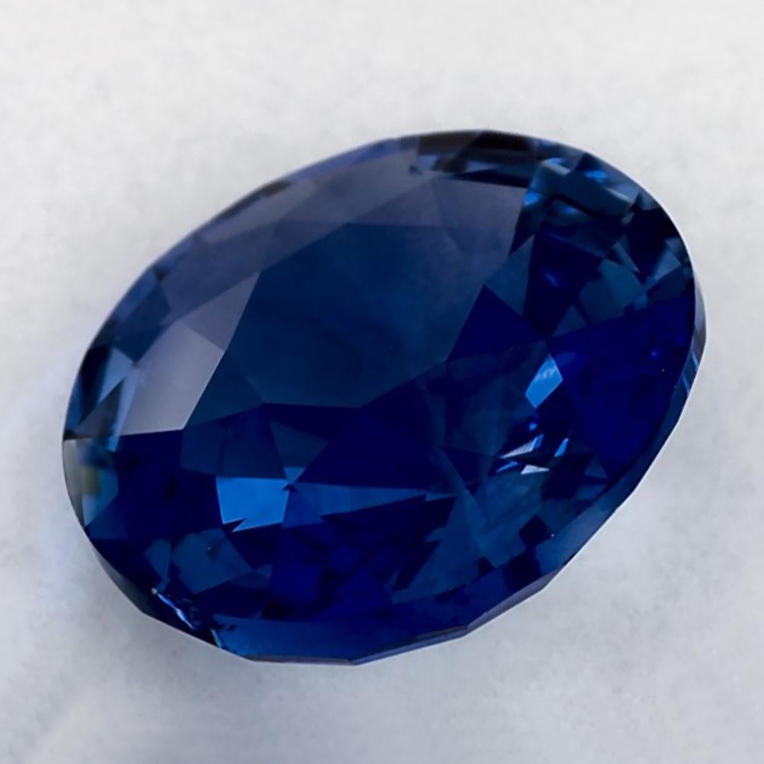 Una pietra natale di settembre molto preziosa con un delizioso colore blu. Si ritiene che portino fortuna e fortuna alla vita.

Esplora la vivace collezione di smeraldi, rubini e zaffiri nel nostro negozio, disponibili come gemme sciolte e