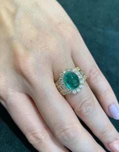 5.12 Carat Emerald Cabochon & Diamond Cocktail Ring in 18k Yellow Gold