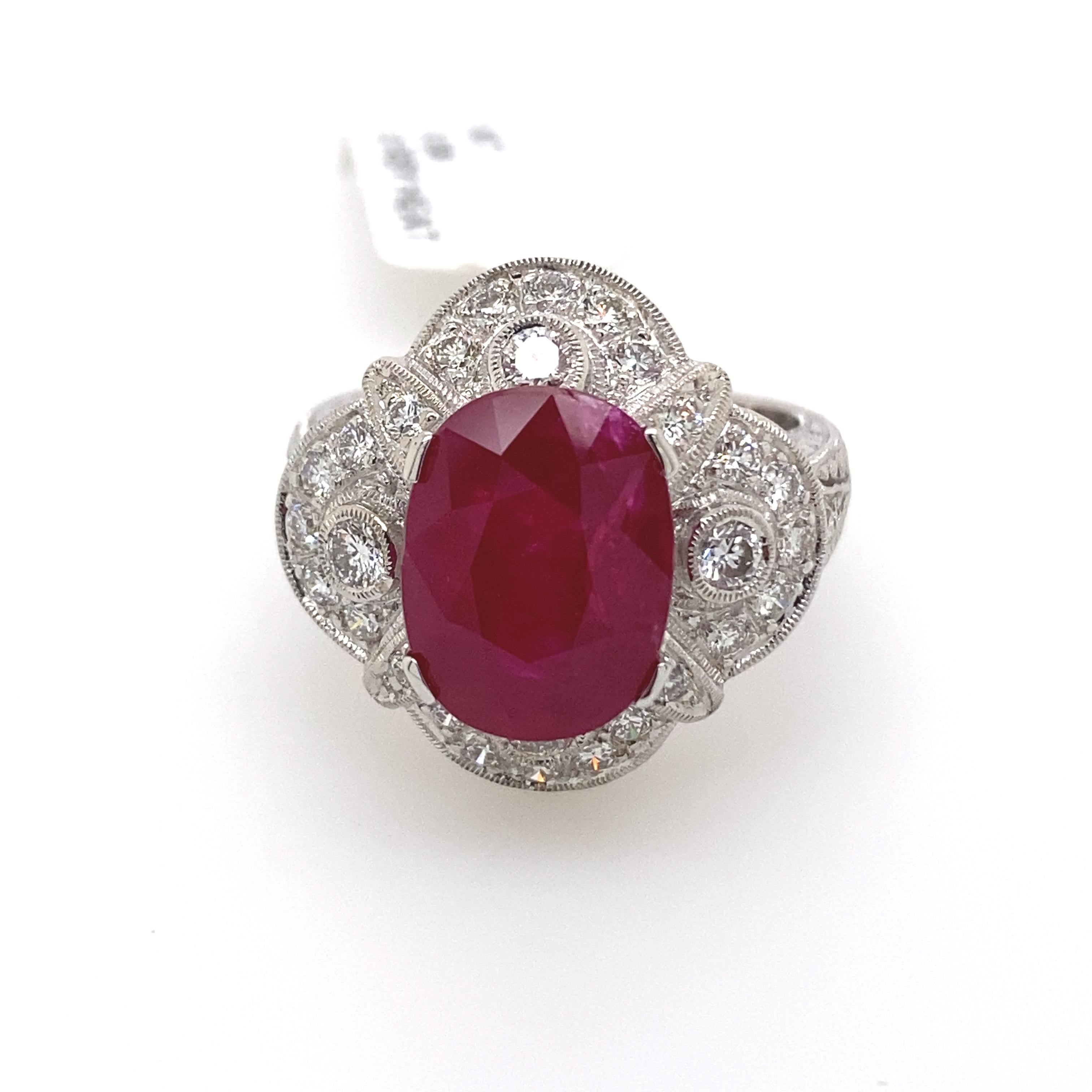 5.12 Carat Ruby with Diamond Art Deco Style Ring 18 Karat White Gold For Sale 1