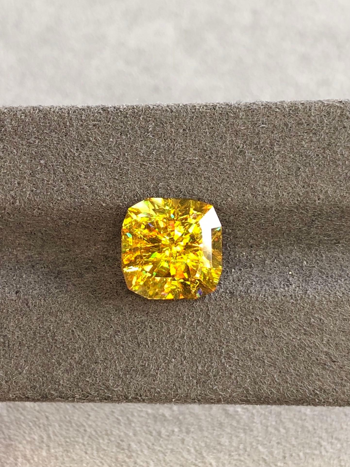 5.12 Ct Natürlich  Sphene Hochpräzise Kanarienvogel Farbe Madagaskar Edelstein im Angebot 2