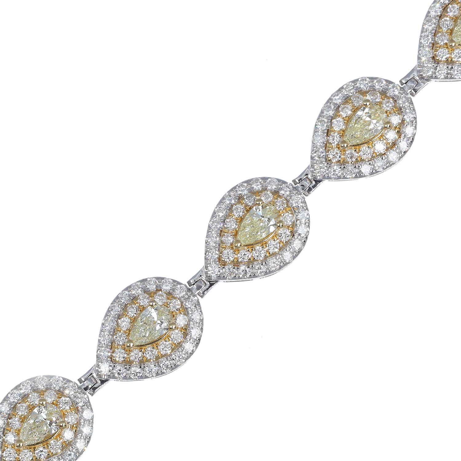 Bracelet fantaisie en diamants blancs de 5,12 carats et diamants jaunes clairs de 3,5 carats, taille poire  Unisexe en vente