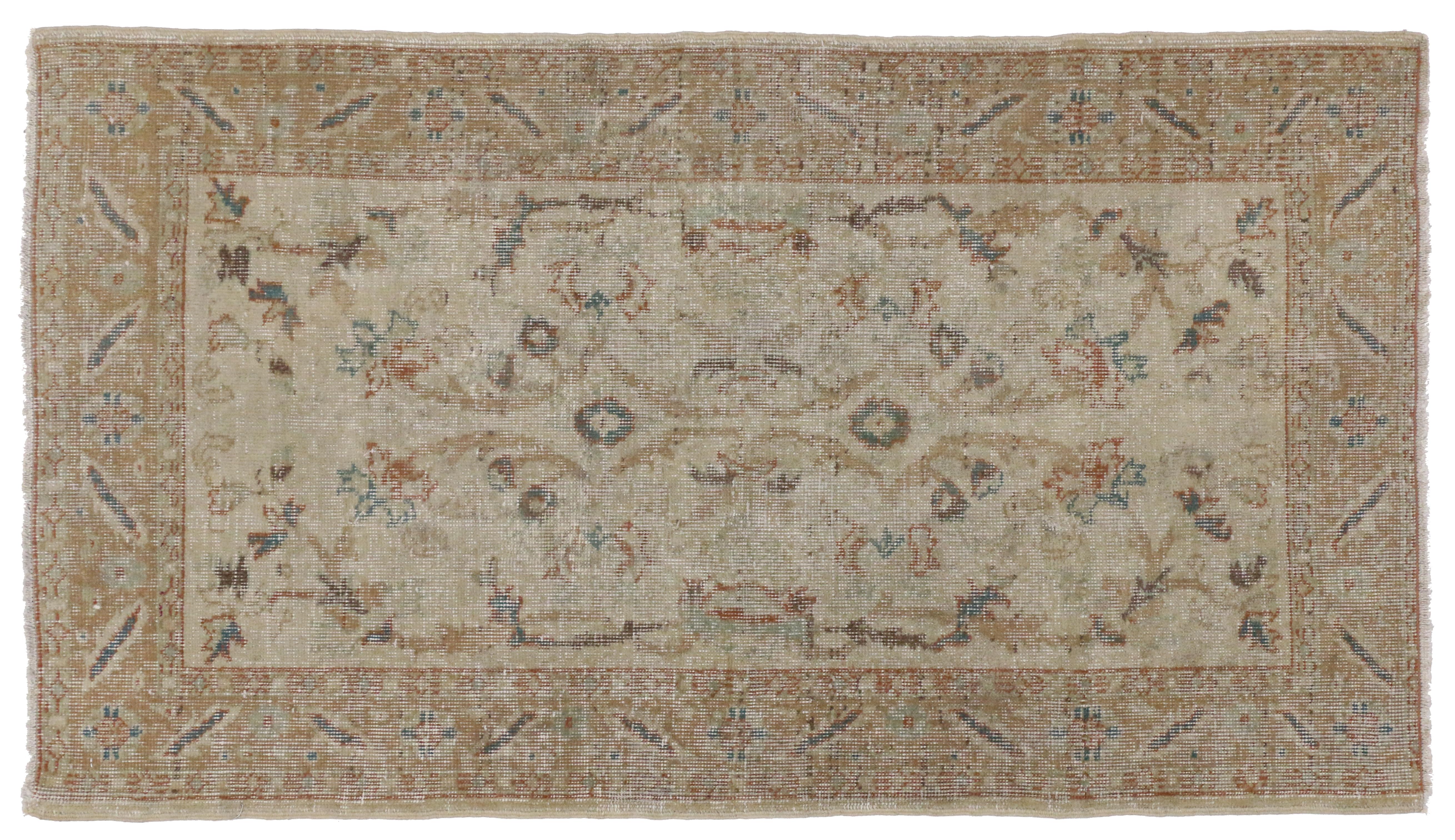 Distressed Vintage Turkish Sivas Rug with Rustic Farmhouse Style In Distressed Condition In Dallas, TX