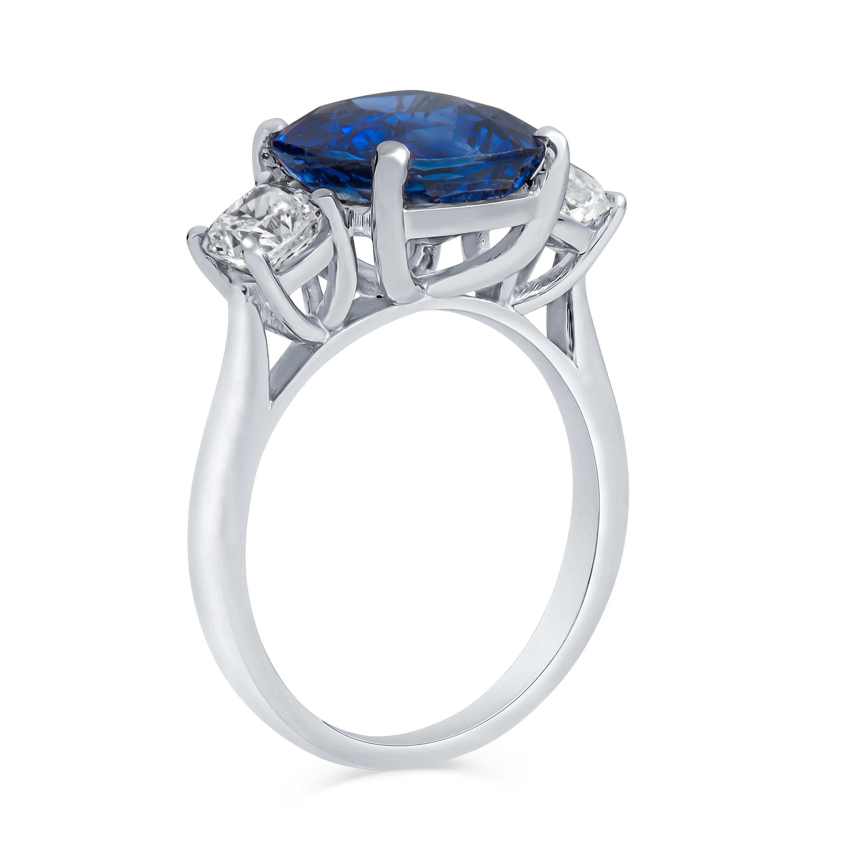 5.13 Carat Cushion Cut Blue Sapphire and 1.10 Carat Diamond, 3-Stone Ring In New Condition In Houston, TX