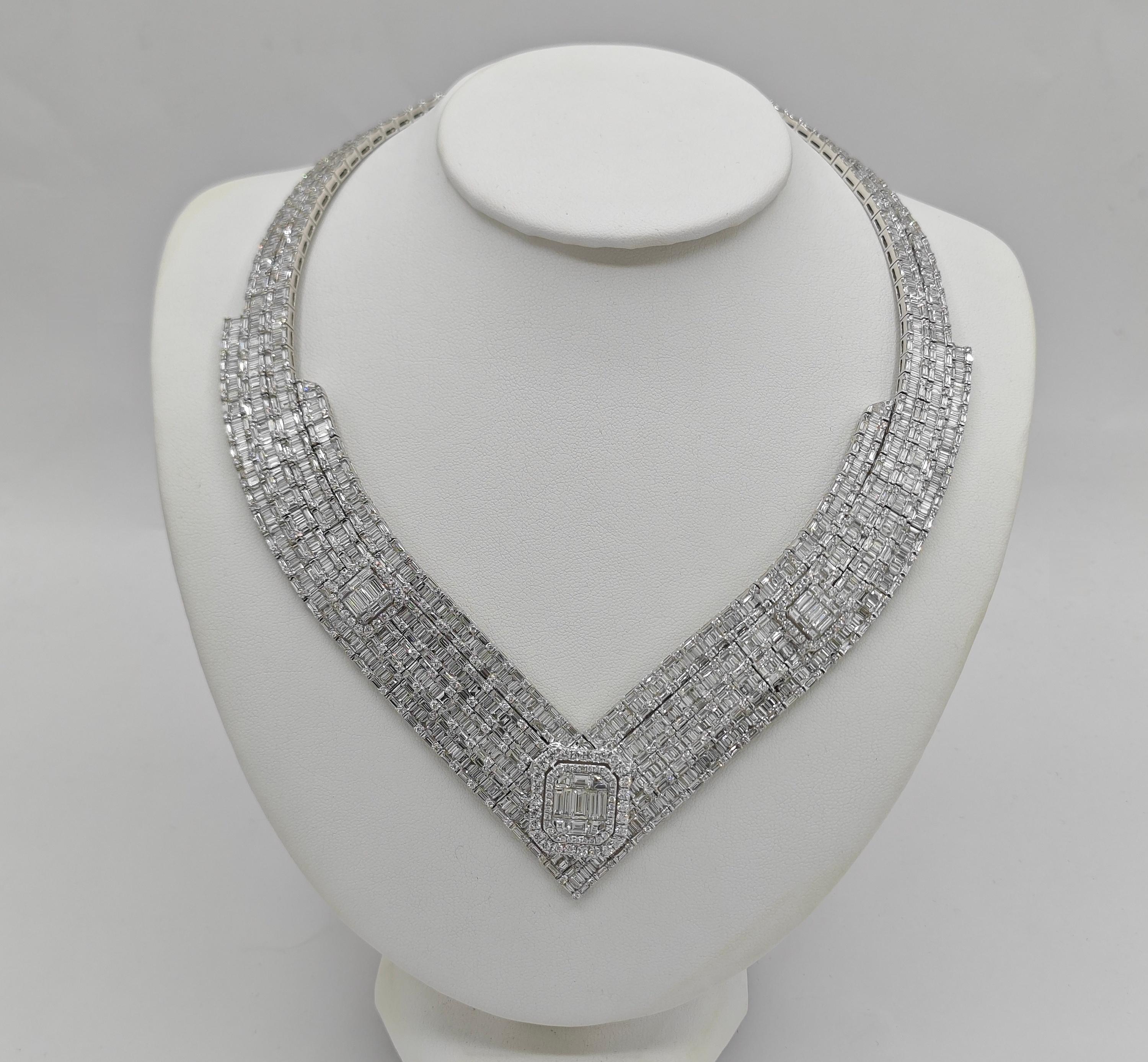 51.32 Carat Diamond White Gold Necklace Damen im Angebot