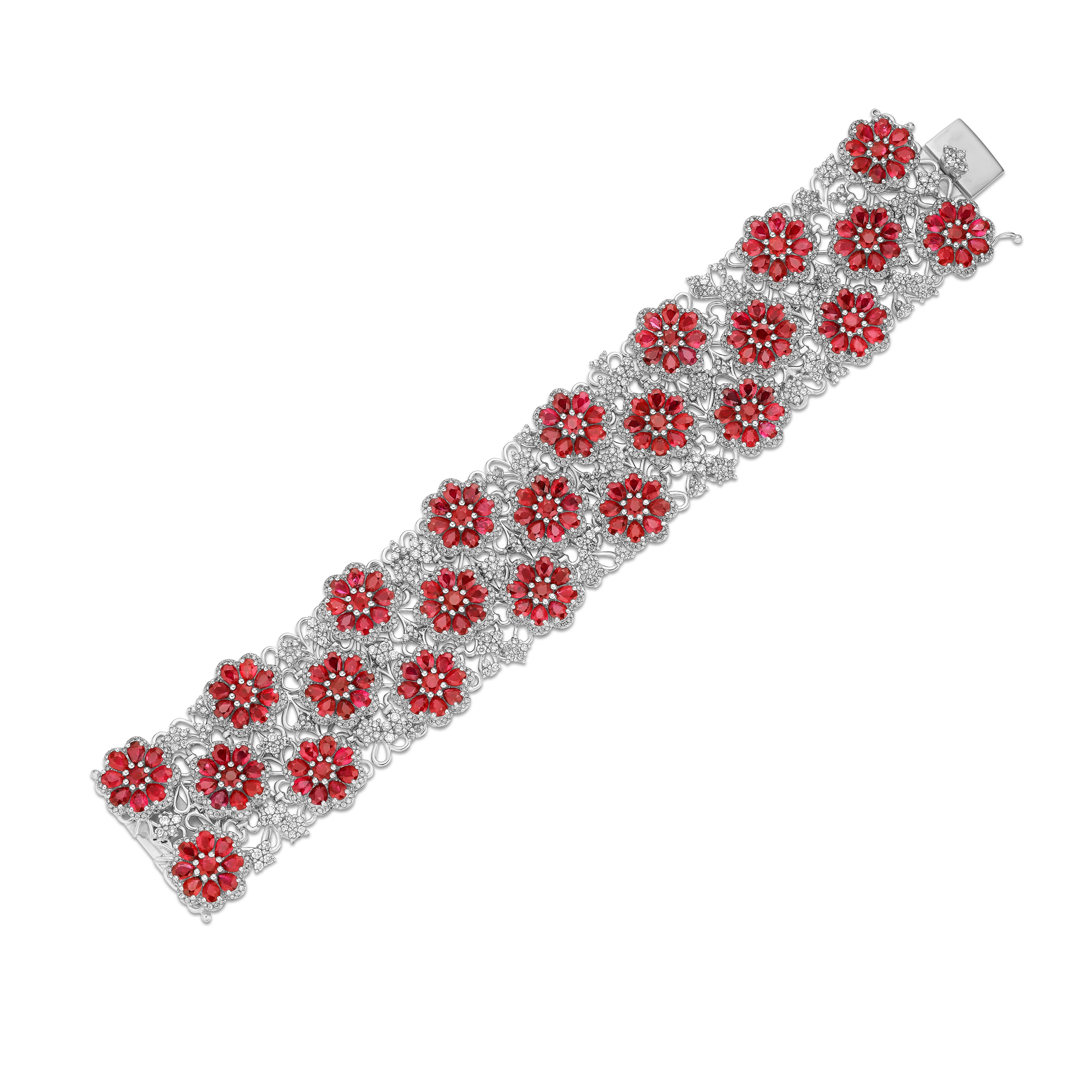 51,35 Karat Rubin & Diamant-Armband Manschette aus 18KT Weißgold (Tropfenschliff) im Angebot
