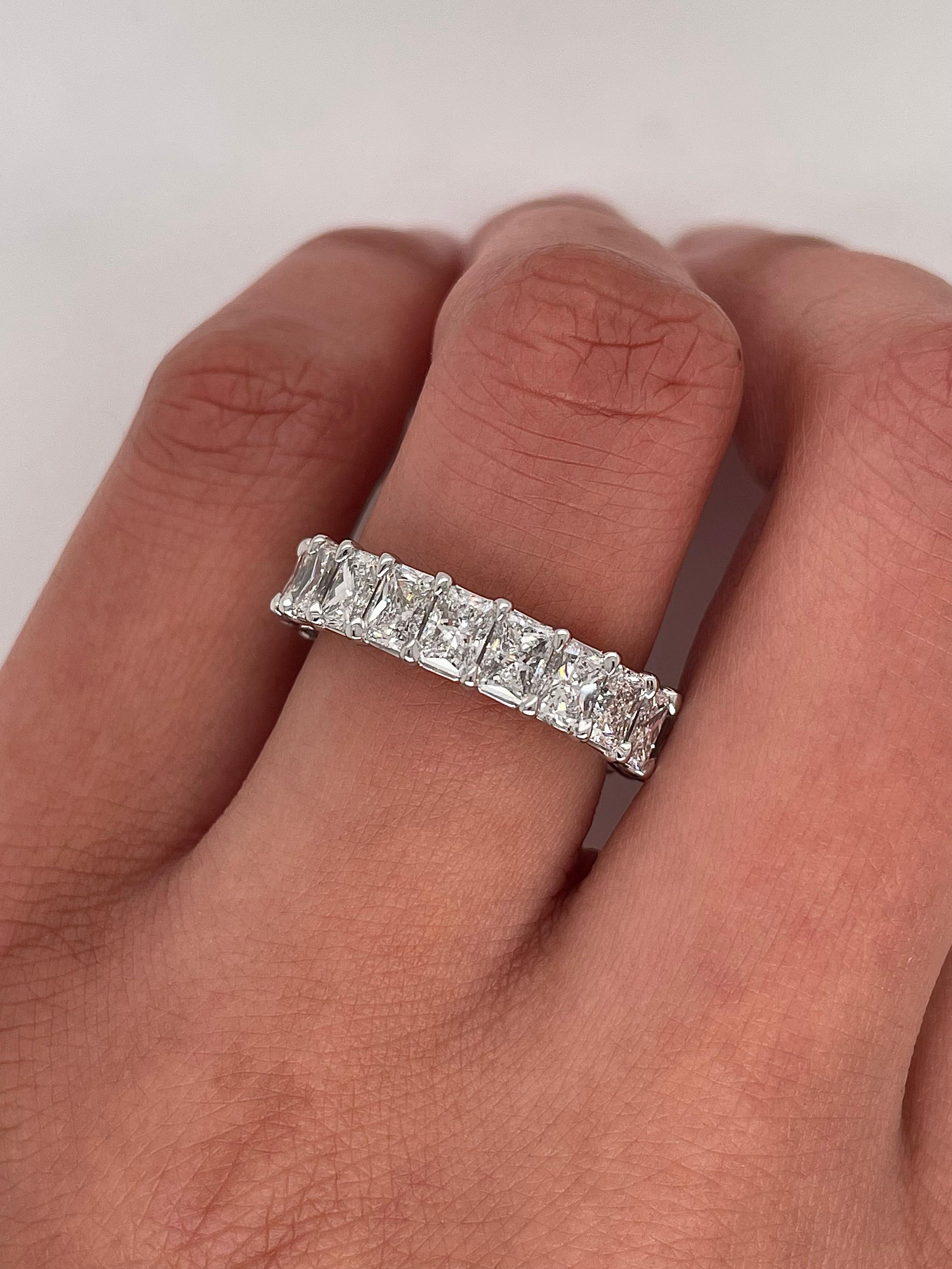 Women's 5.13 Total Carat Shared Prong Diamond Eternity Band in Platinum For Sale