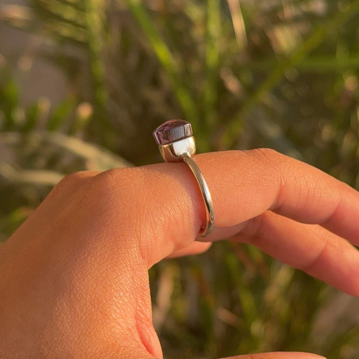 For Sale:  5.14 carat Cushion Cut Natural Amethyst Gemstone Ring in 925 Silver for Mom Gift 4