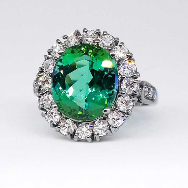 Women's or Men's 5.14 Carat Natural Mint Green Tourmaline and 1.70 Carat Diamond Ring Black Gold For Sale