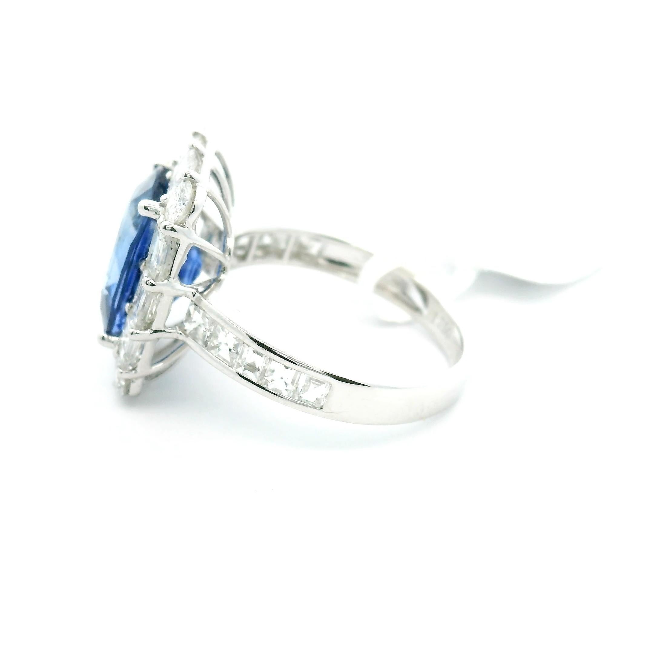 5,14ct Länglicher Ceylon Saphir mit Kissenschliff Asscher Schliff Weißer Diamant Halo Ring im Angebot 9