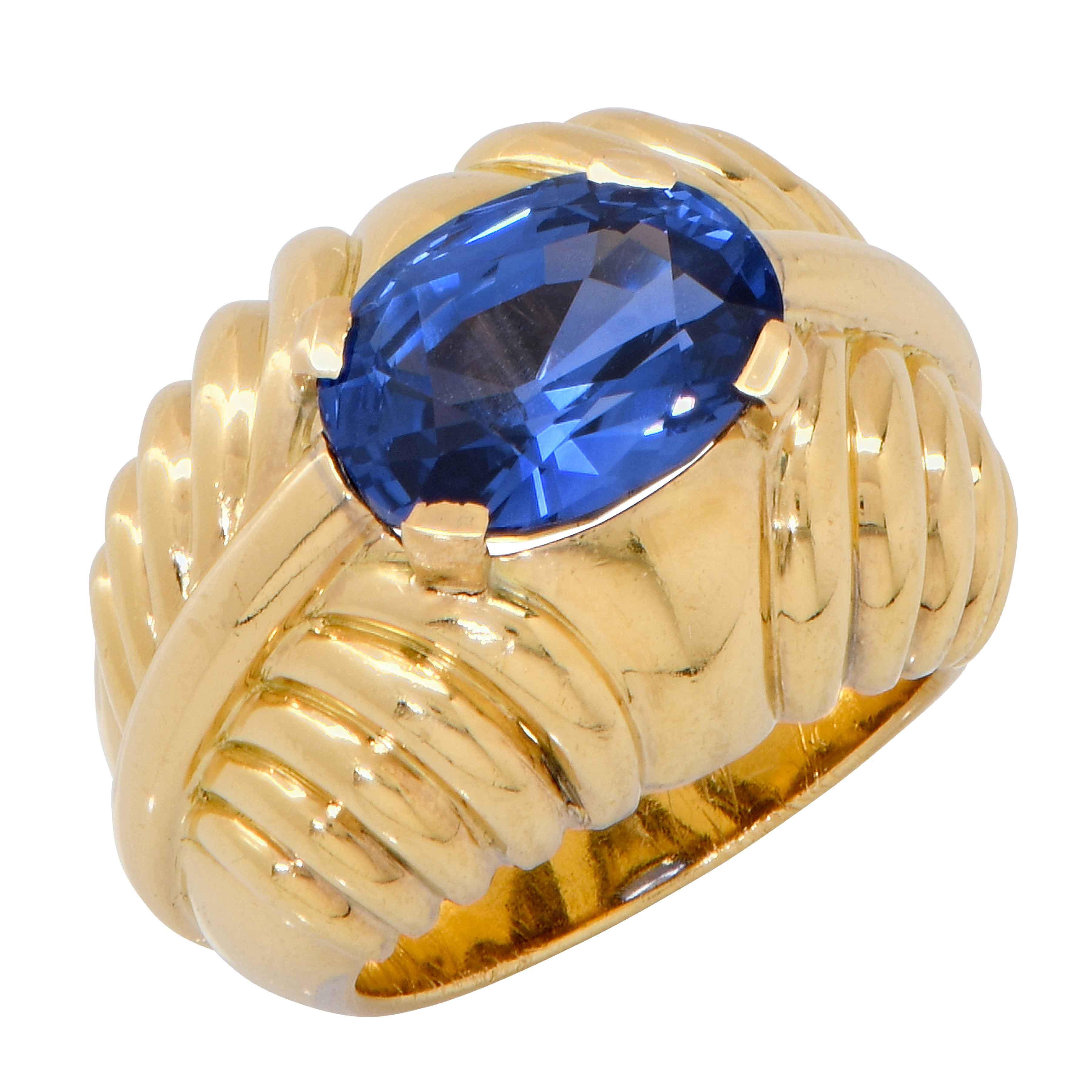 Women's 5.15 Carat Burma Sapphire No Heat AGL Graded Boucheron Paris 18 Karat Gold Ring For Sale