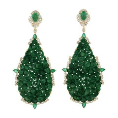 51,5 Karat geschnitzte Jade Smaragd 18 Karat Gold Diamant-Ohrringe