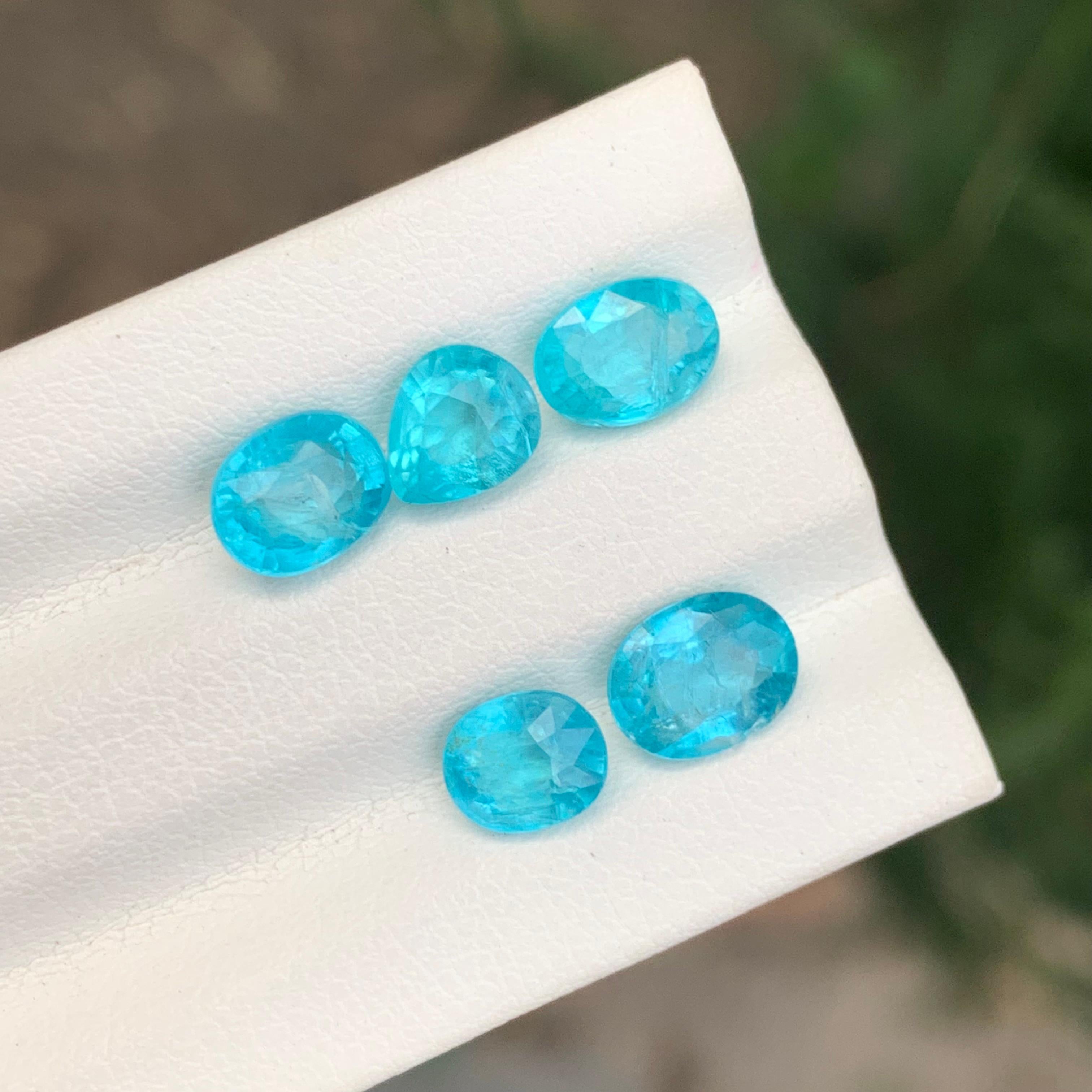 Arts and Crafts Lotto di apatite naturale sfusa da 5.15 carati per la creazione di gioielli in vendita