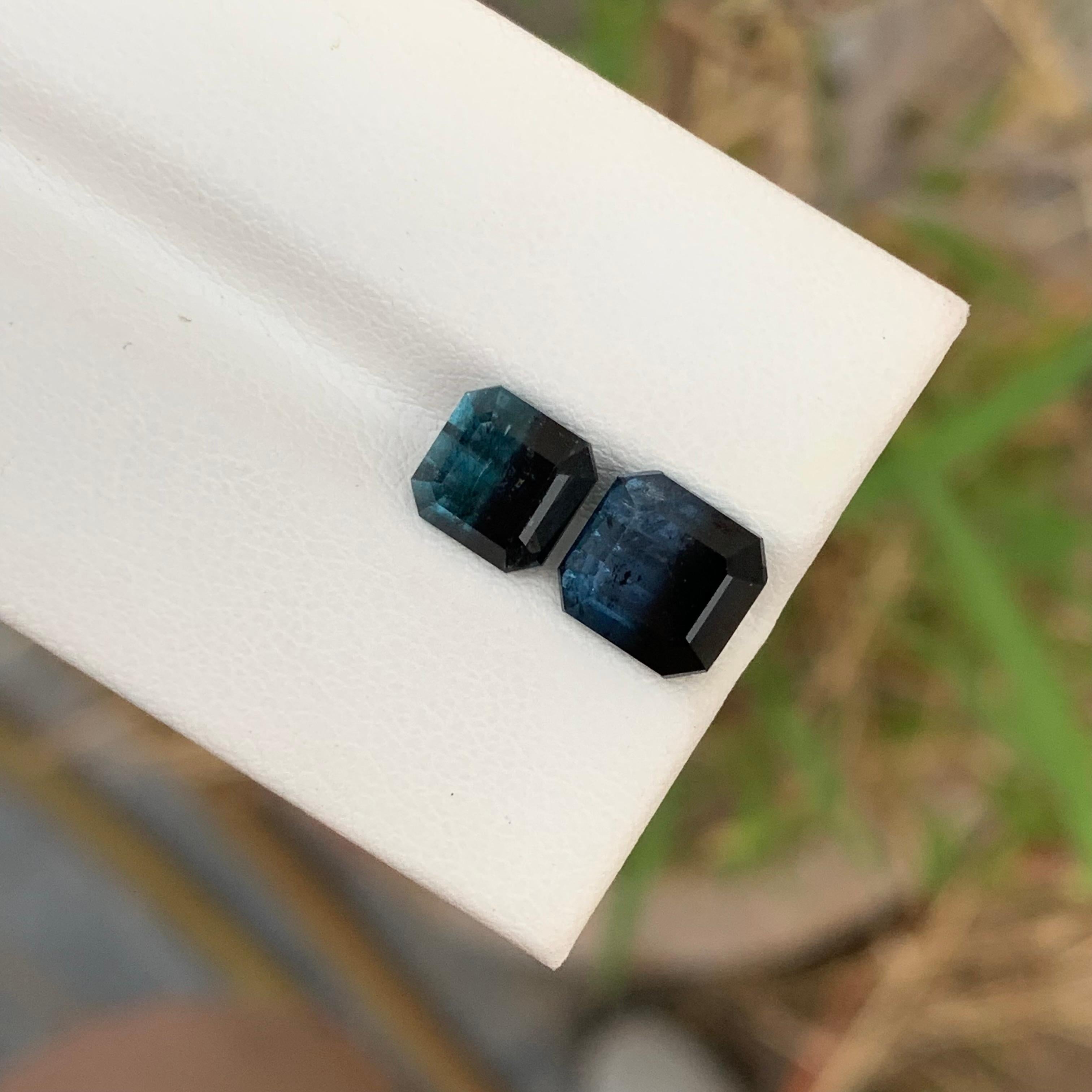 Arts and Crafts 5.15 Carat Natural Loose Bi Colour Tourmaline Pieces Emerald Shape Gemstone (pierre précieuse en forme d'émeraude) en vente