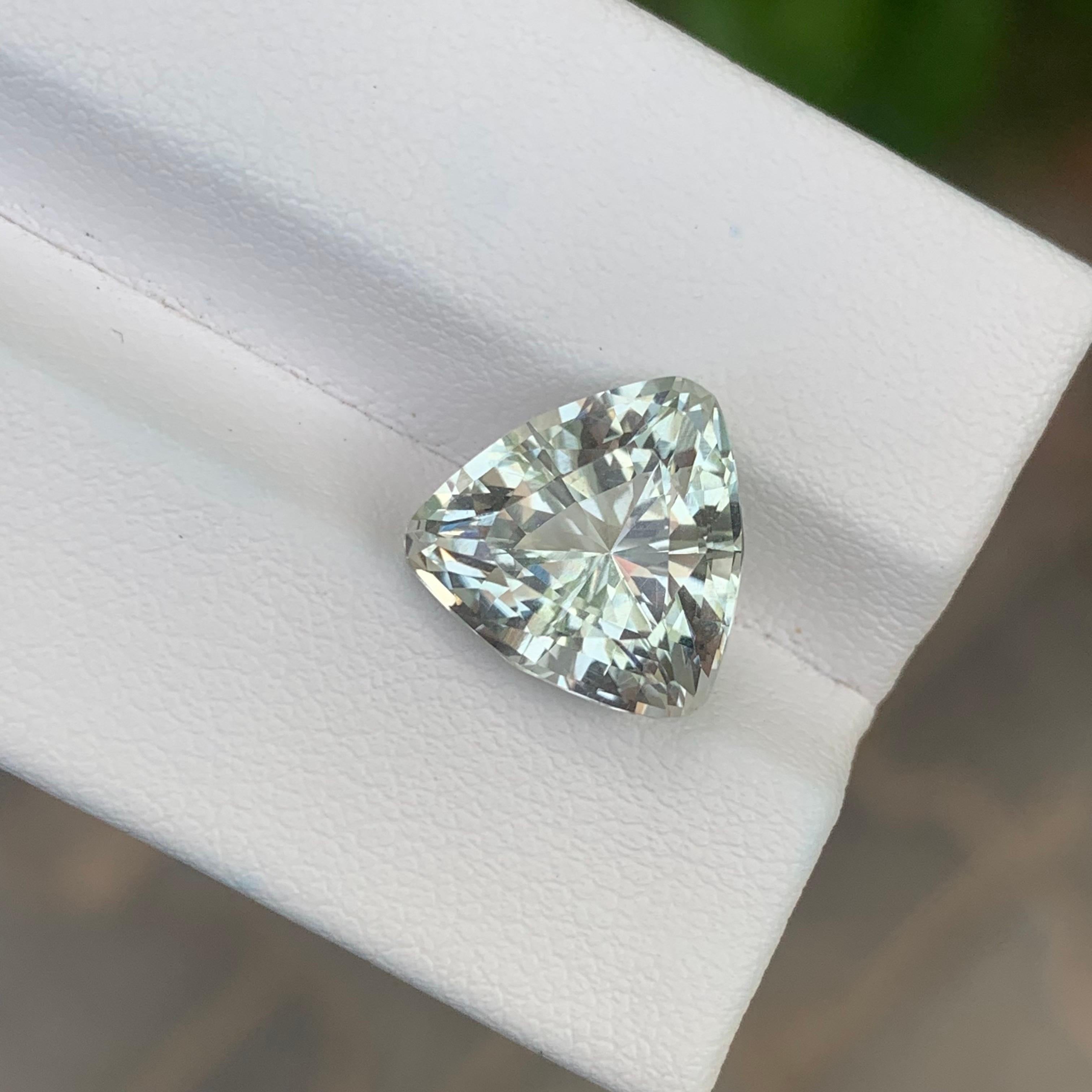 5.15 Carat Natural Loose Green Amethyst / Prasiolite Trillion Shape Gemstone (Améthyste verte en vrac / Prasiolite en forme de trillion) en vente 7