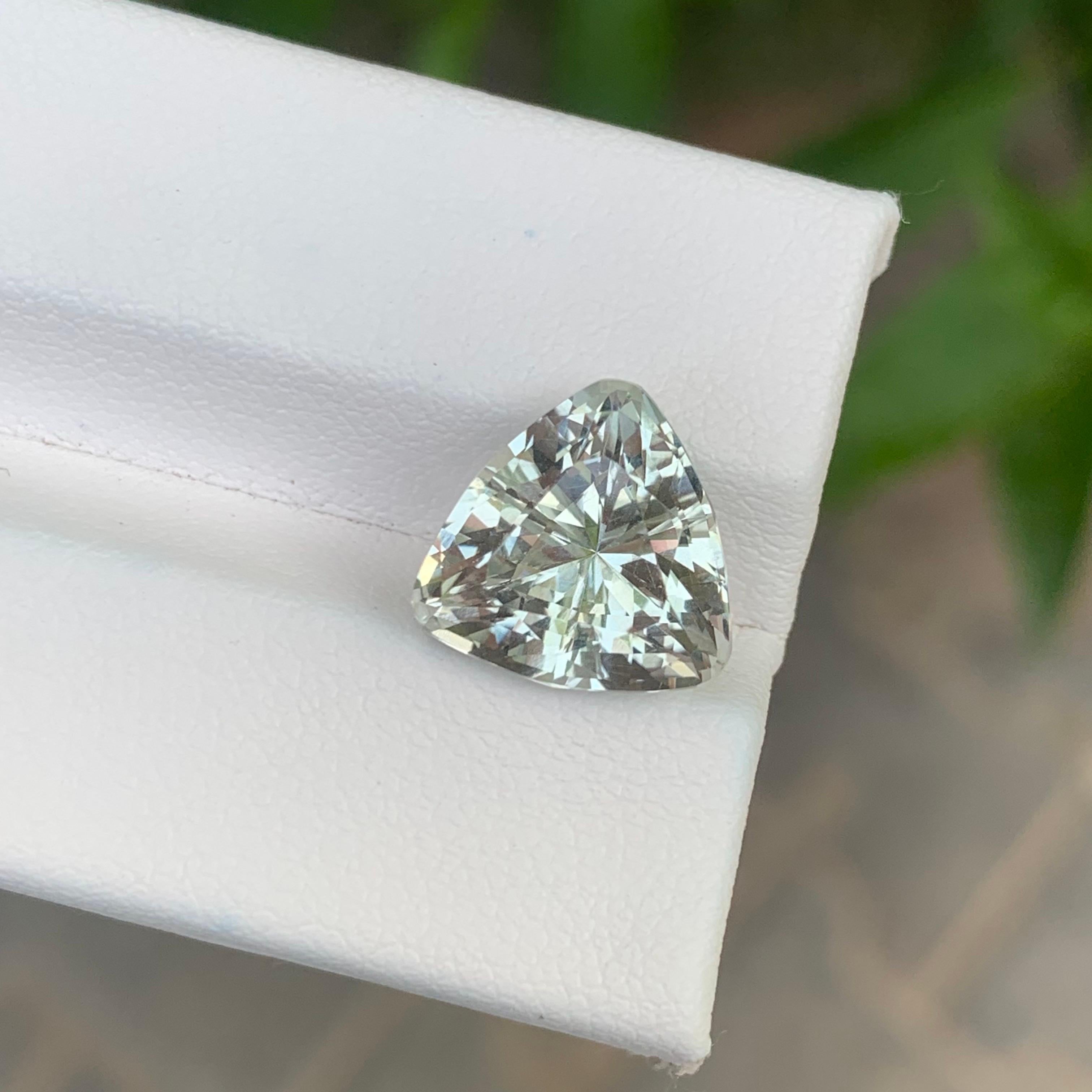 Taille trillion 5.15 Carat Natural Loose Green Amethyst / Prasiolite Trillion Shape Gemstone (Améthyste verte en vrac / Prasiolite en forme de trillion) en vente