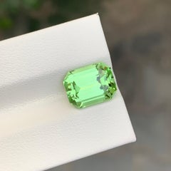 5.15 Carat Natural Loose Pear Green Peridot Emerald Shape Gem