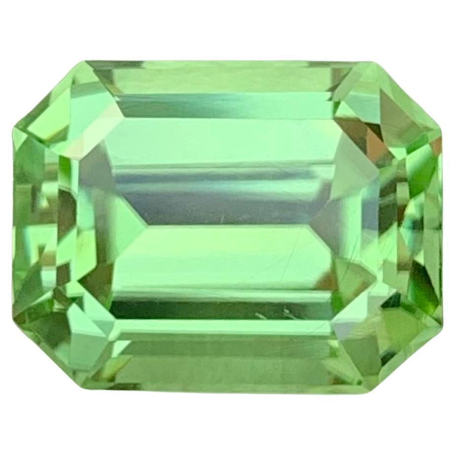 5,15 Karat natürlicher loser birnengrüner Peridot in Smaragdform Edelstein im Angebot