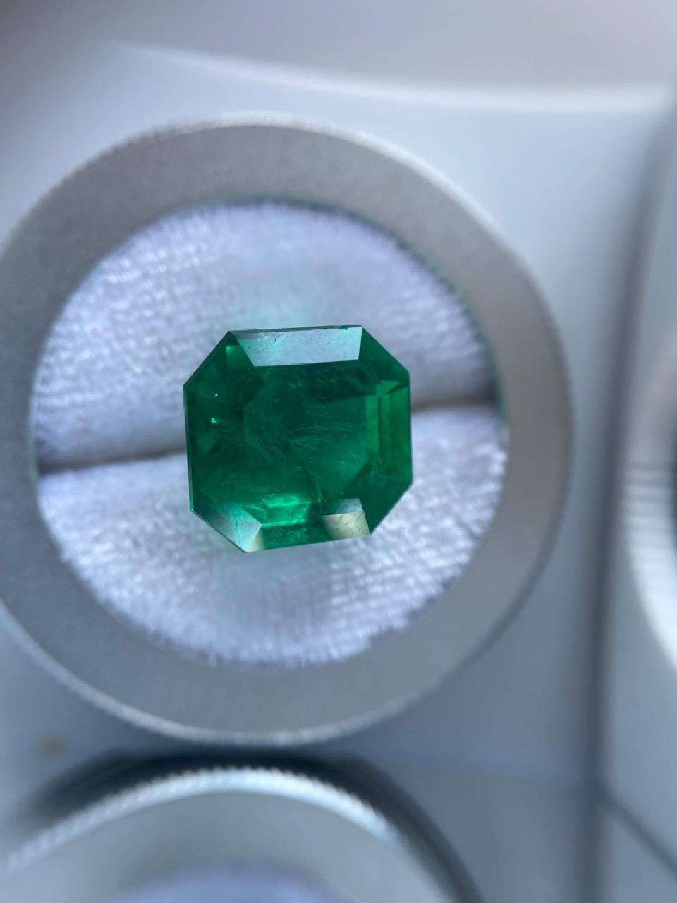 da uomo o donna 5.15 Carats Colombian Emerald GRS Certified in vendita