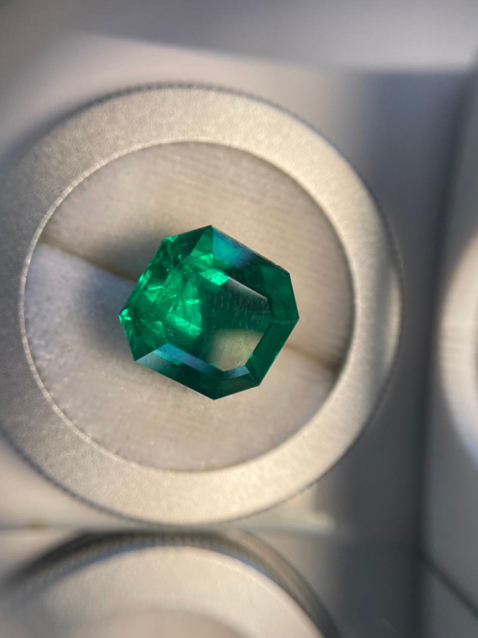 5.15 Carats Colombian Emerald GRS Certified in vendita 3