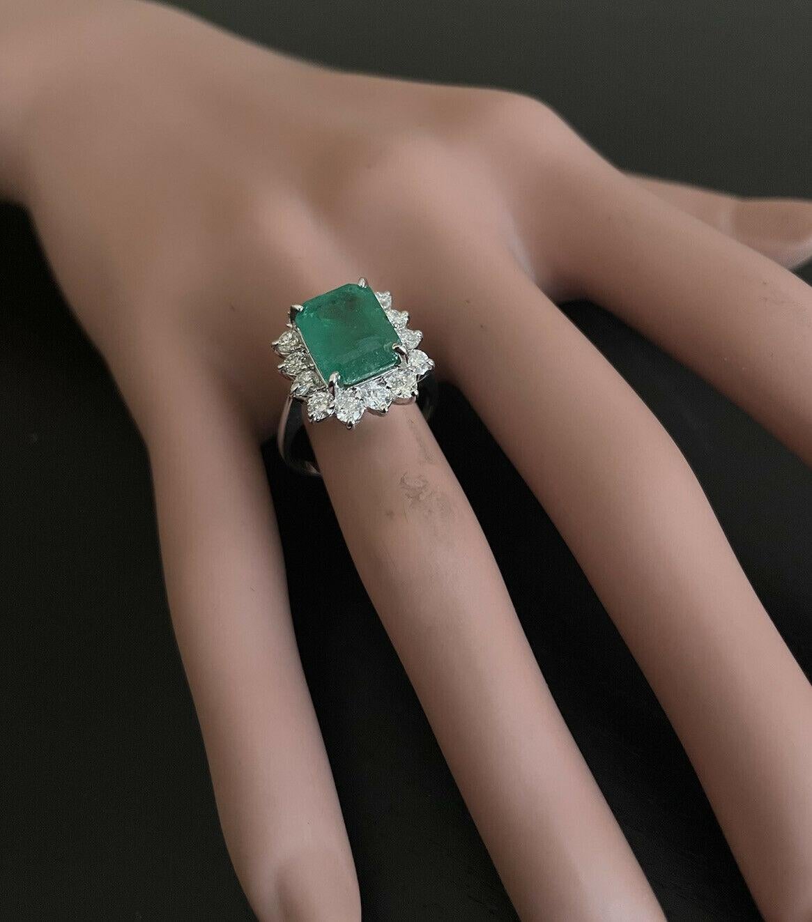 5.15 Carats Natural Emerald and Diamond 14K Solid White Gold Ring In New Condition For Sale In Los Angeles, CA