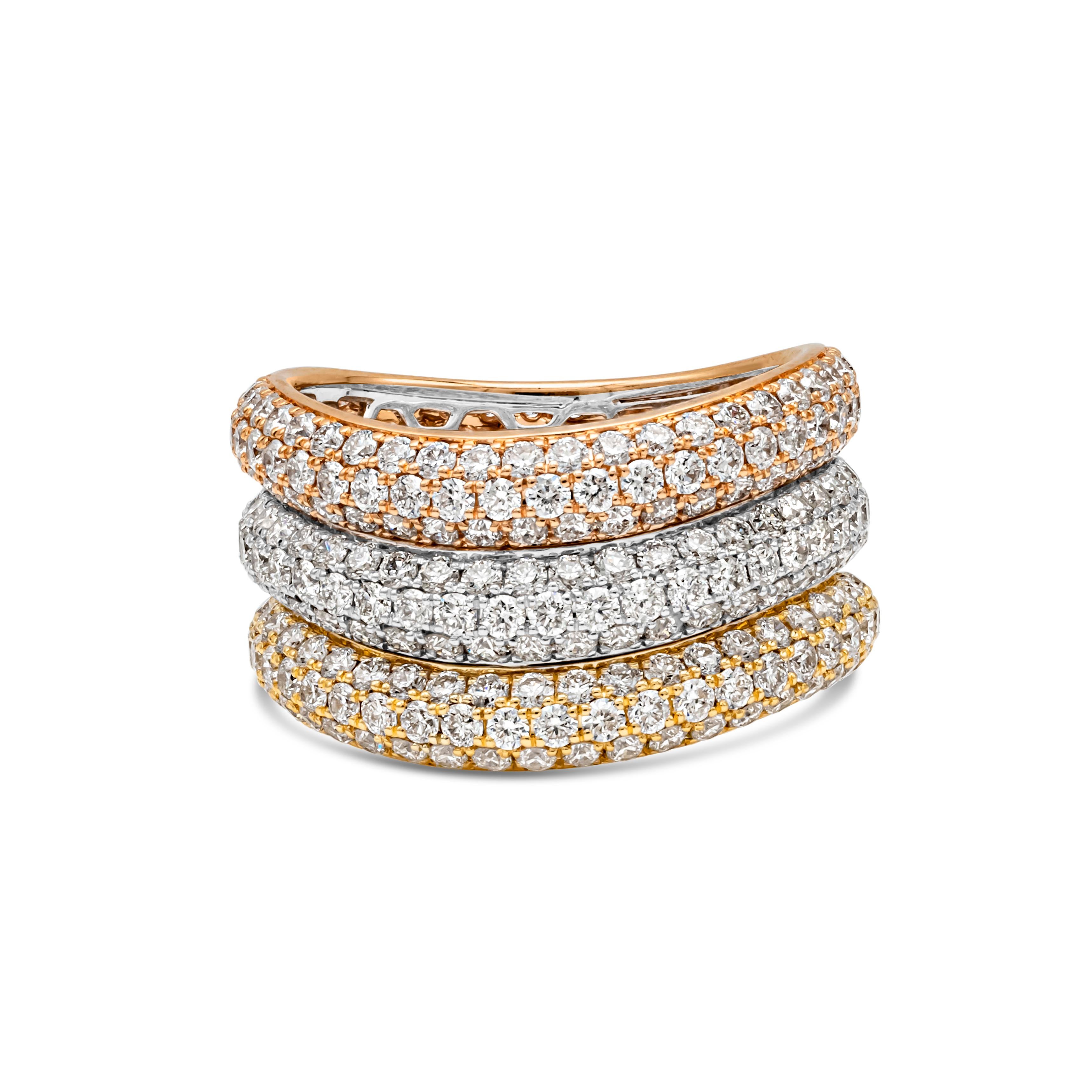 5,15 Karat Gesamter runder Diamant Mikro-Pave Trio Tri-color Eternity Mode Ring (Zeitgenössisch) im Angebot