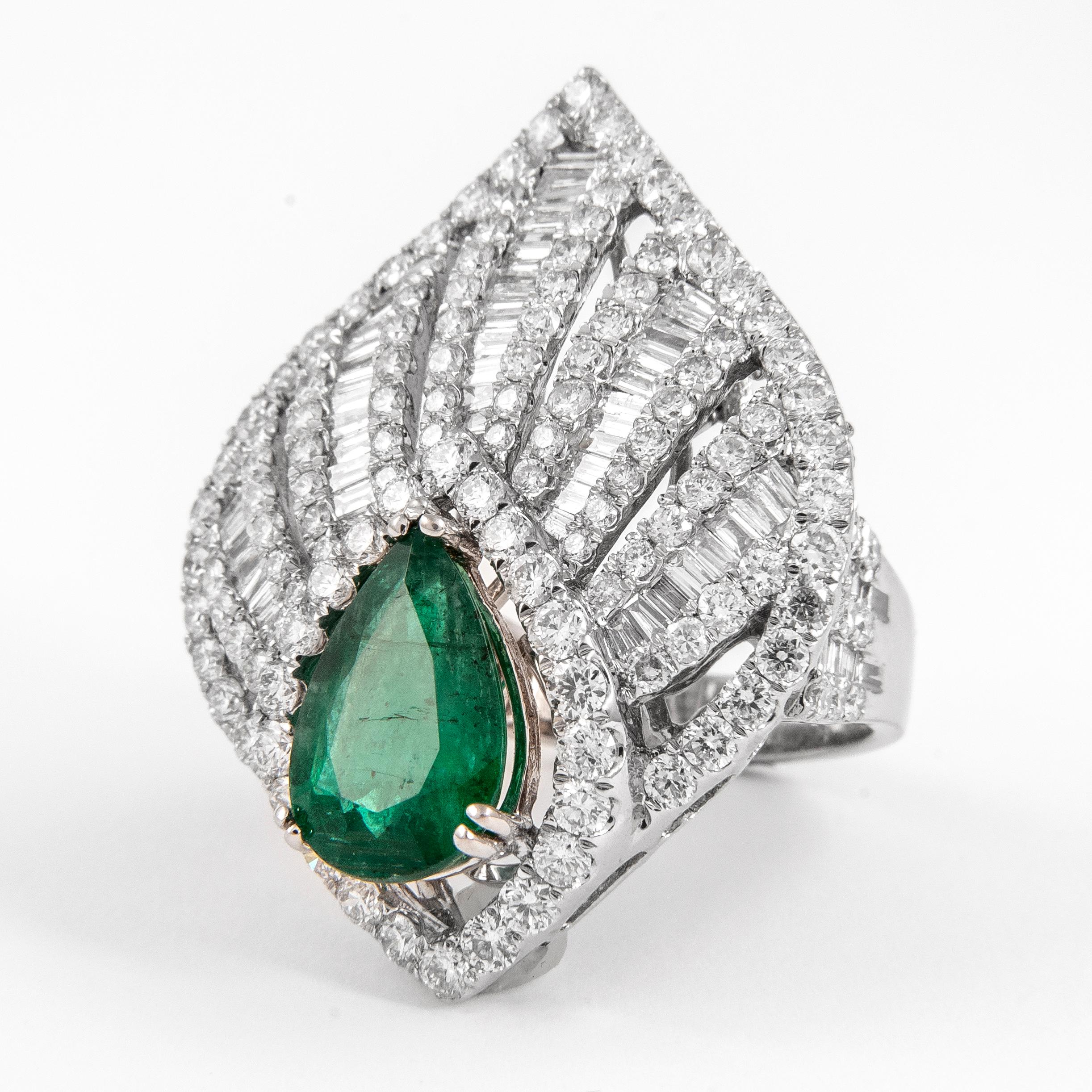 Modern 5.15ctt Emerald with Diamond Cocktail Ring 18 Karat White Gold For Sale