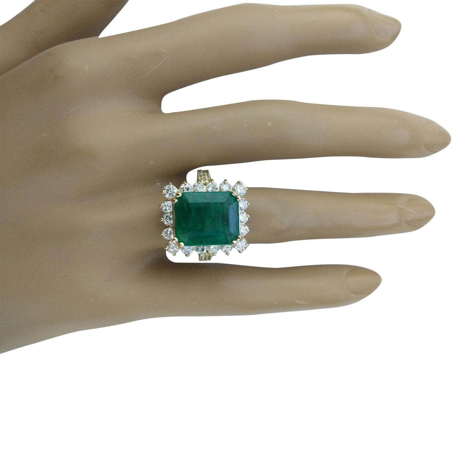Esmeralda natural de 5,16 quilates Anillo de diamantes de oro amarillo macizo de 14 quilates
Estampado: 14K 
Tamaño del anillo: 7 
Peso total del anillo: 6,9 gramos 
Peso de la esmeralda: 4,46 quilates (11,00x9,00 milímetros) 
Peso del diamante: