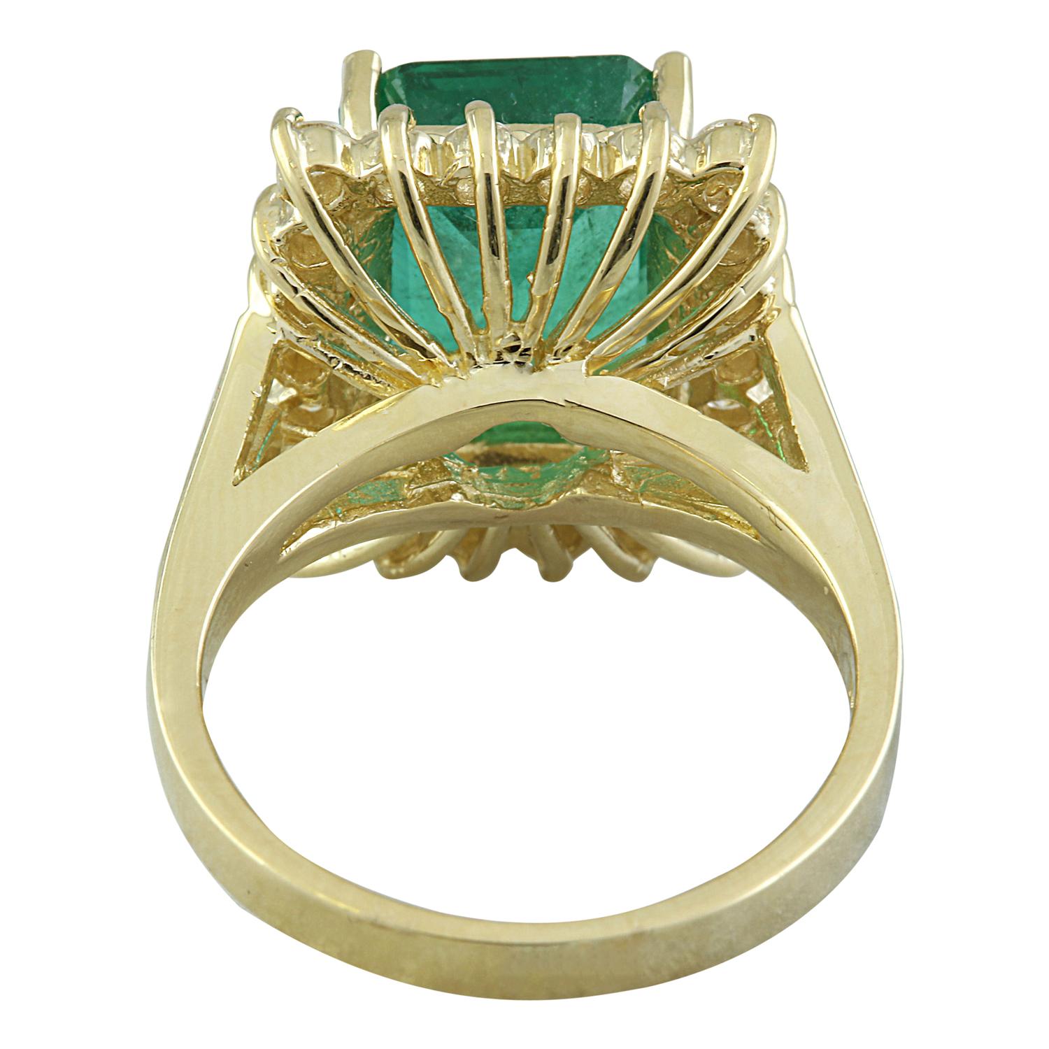 5.16 Carat Natural Emerald 14 Karat Solid Yellow Gold Diamond Ring In New Condition For Sale In Los Angeles, CA