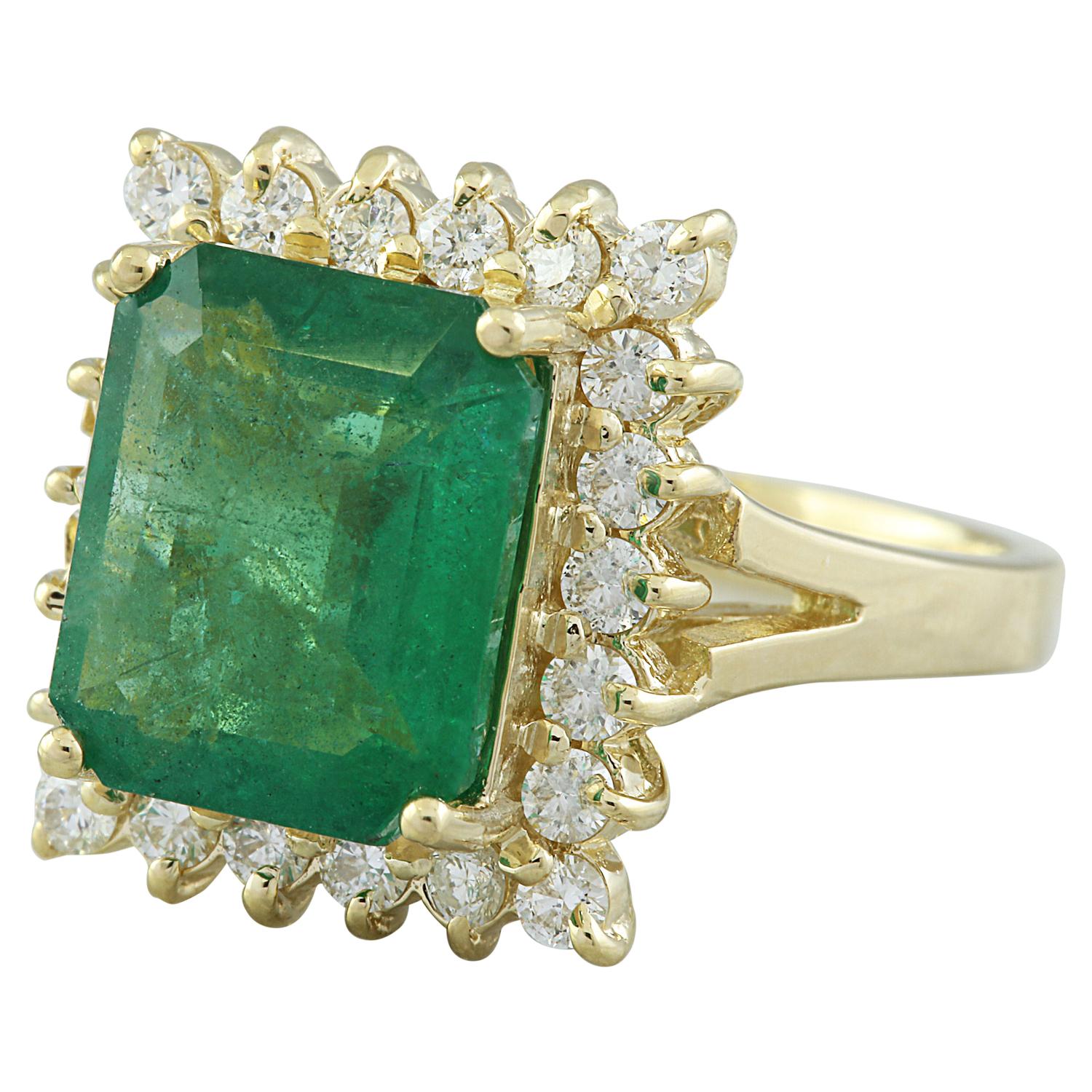 Women's 5.16 Carat Natural Emerald 14 Karat Solid Yellow Gold Diamond Ring For Sale