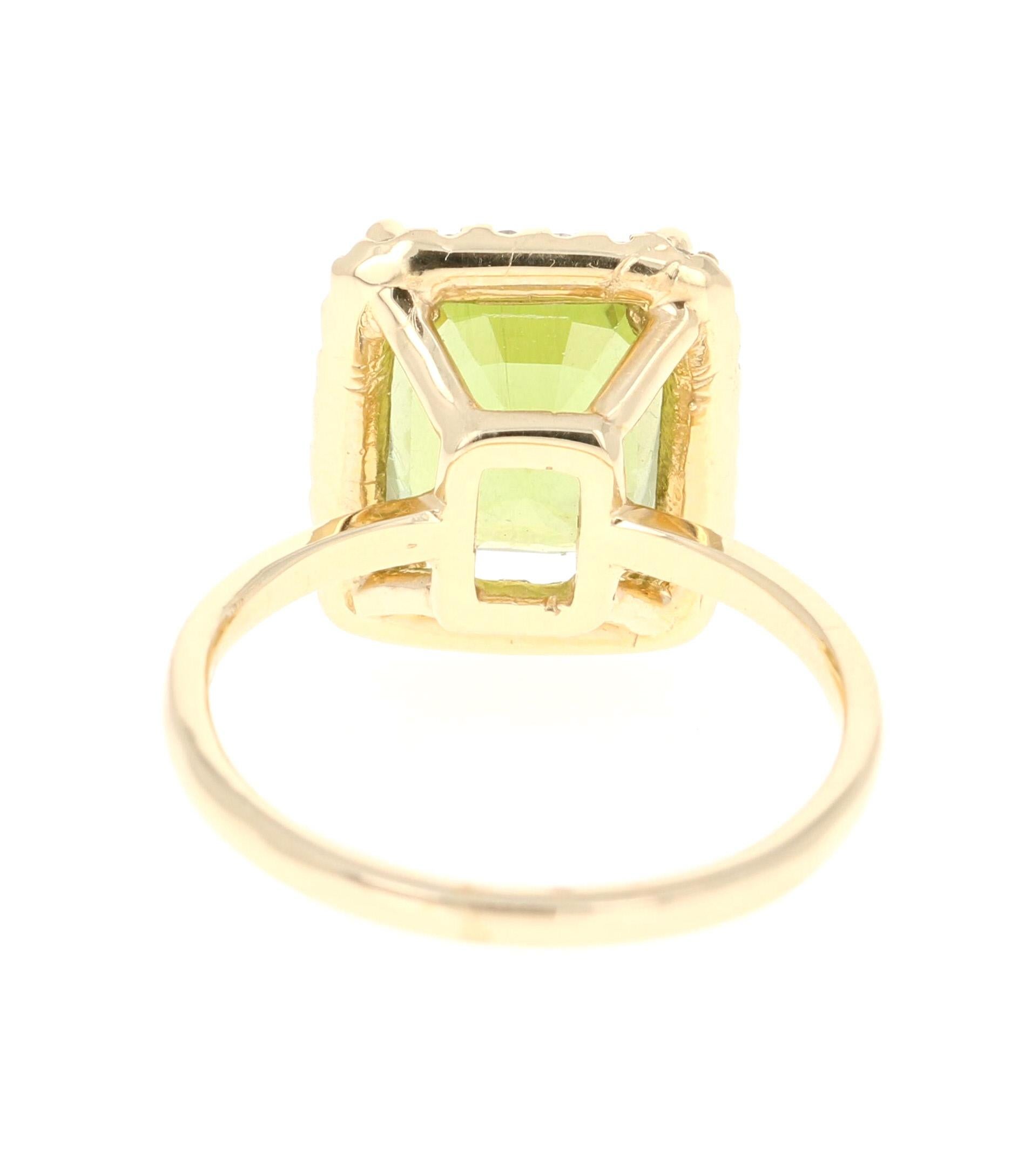 Contemporary 5.16 Carat Peridot Diamond 14 Karat Yellow Gold Ring For Sale