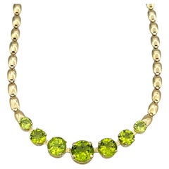 Collier à maillons d'accentuation en or jaune 14 carats avec péridot taille ronde de 5,16 carats au total