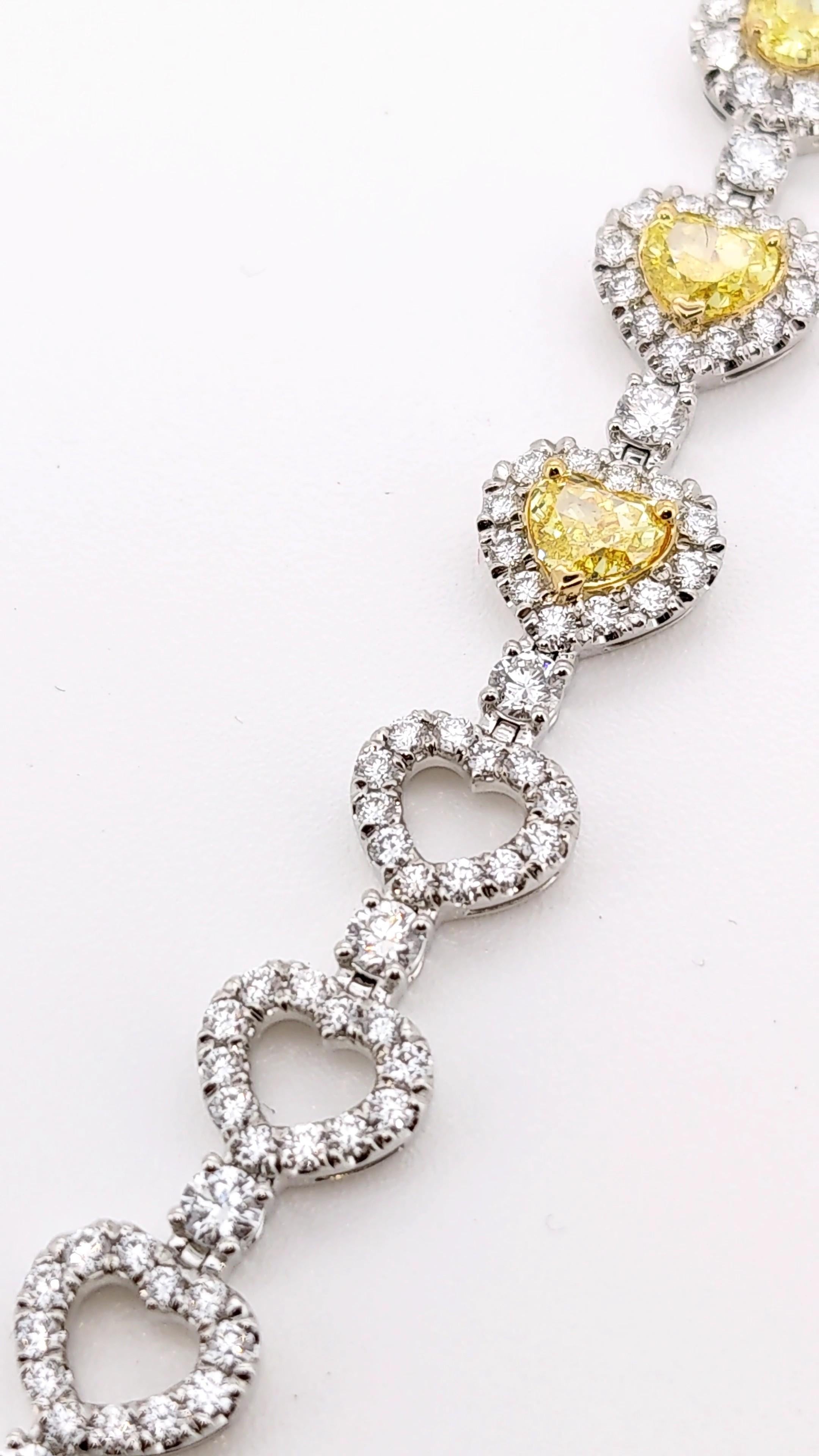 Moderno Bracciale con 5,16 carati di diamanti naturali bianchi e gialli in oro 18k e platino in vendita