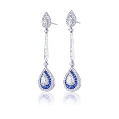 Ohrringe mit 5,17 Karat Diamanten und blauem Saphir aus 18 Karat Weißgold