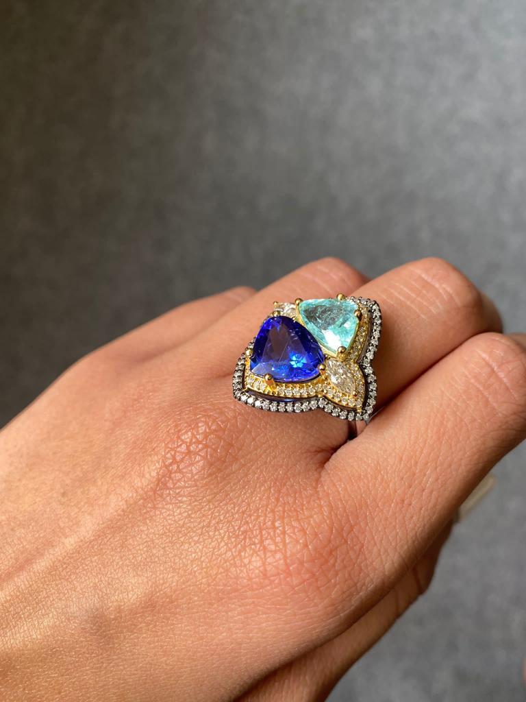 5.17 Carat Tanzanite and 2.66 Carat Paraiba Cocktail Ring In New Condition For Sale In Bangkok, Thailand