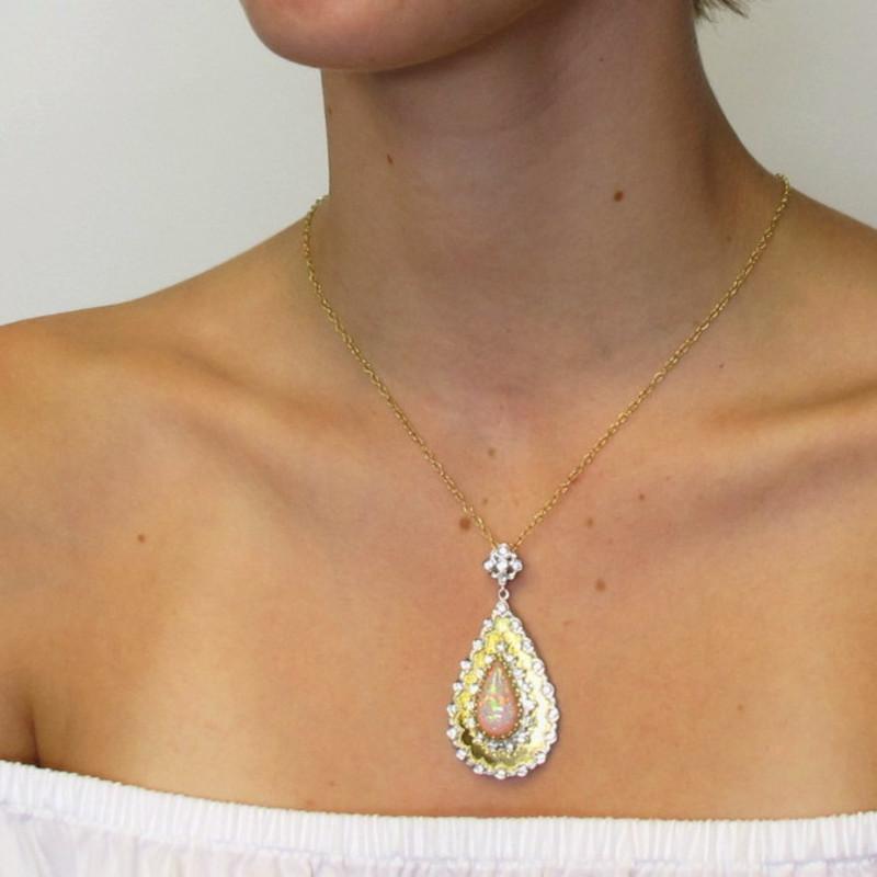 5.18 Carat Australian Opal Pear Shape, Diamond Yellow Gold Italian Drop Necklace 5