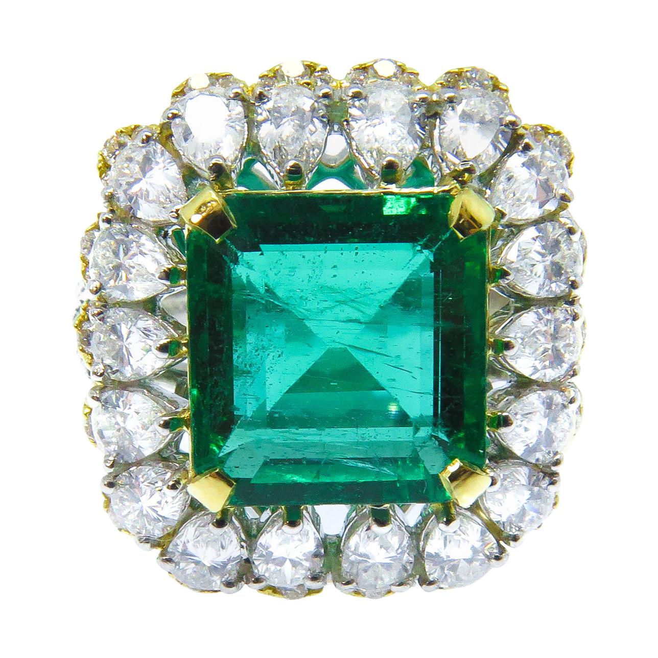 18 Karat Yellow White Gold 5.18 Carat Emerald and Pear Shape Diamond ClusterRing For Sale